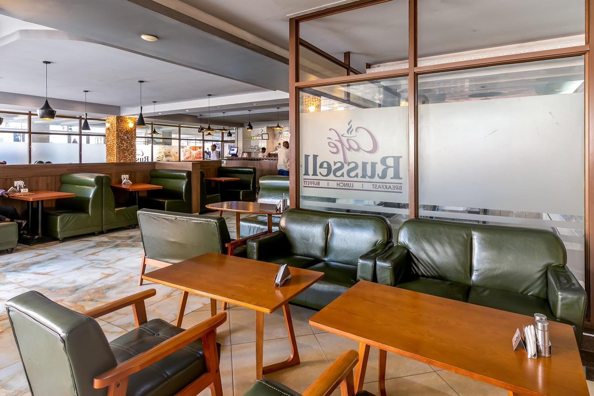 Russell Hotel Καμπάλα Εξωτερικό φωτογραφία