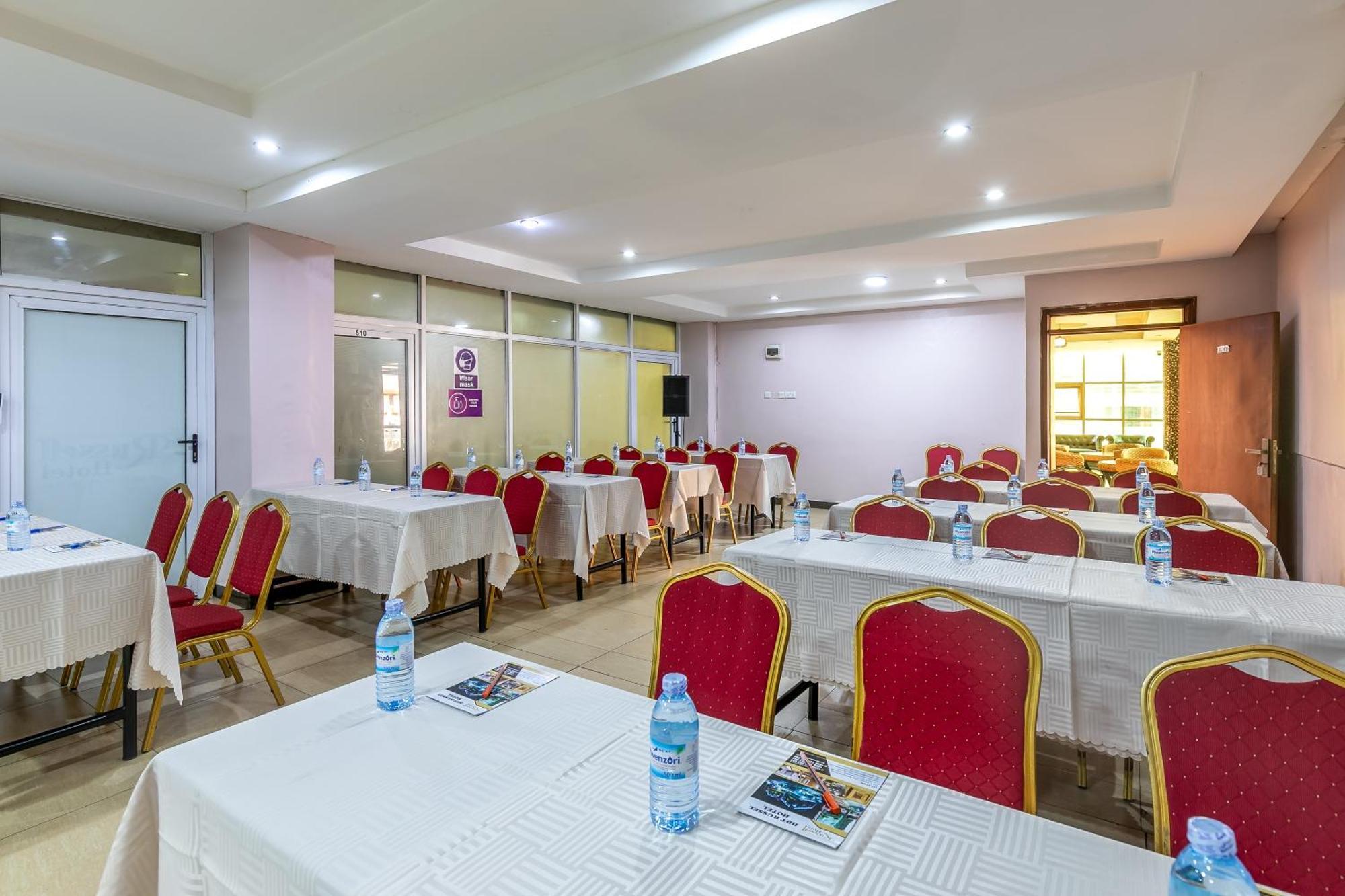 Russell Hotel Καμπάλα Εξωτερικό φωτογραφία