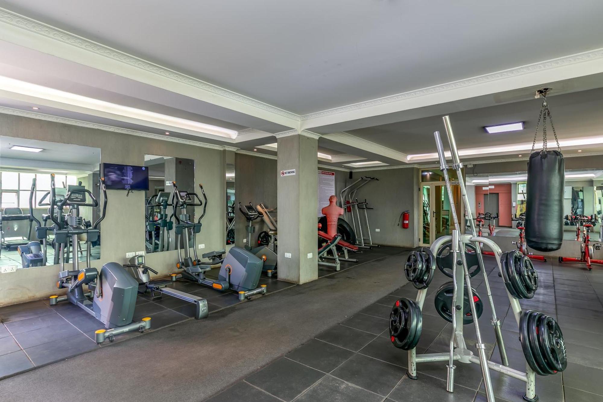 Russell Hotel Καμπάλα Εξωτερικό φωτογραφία