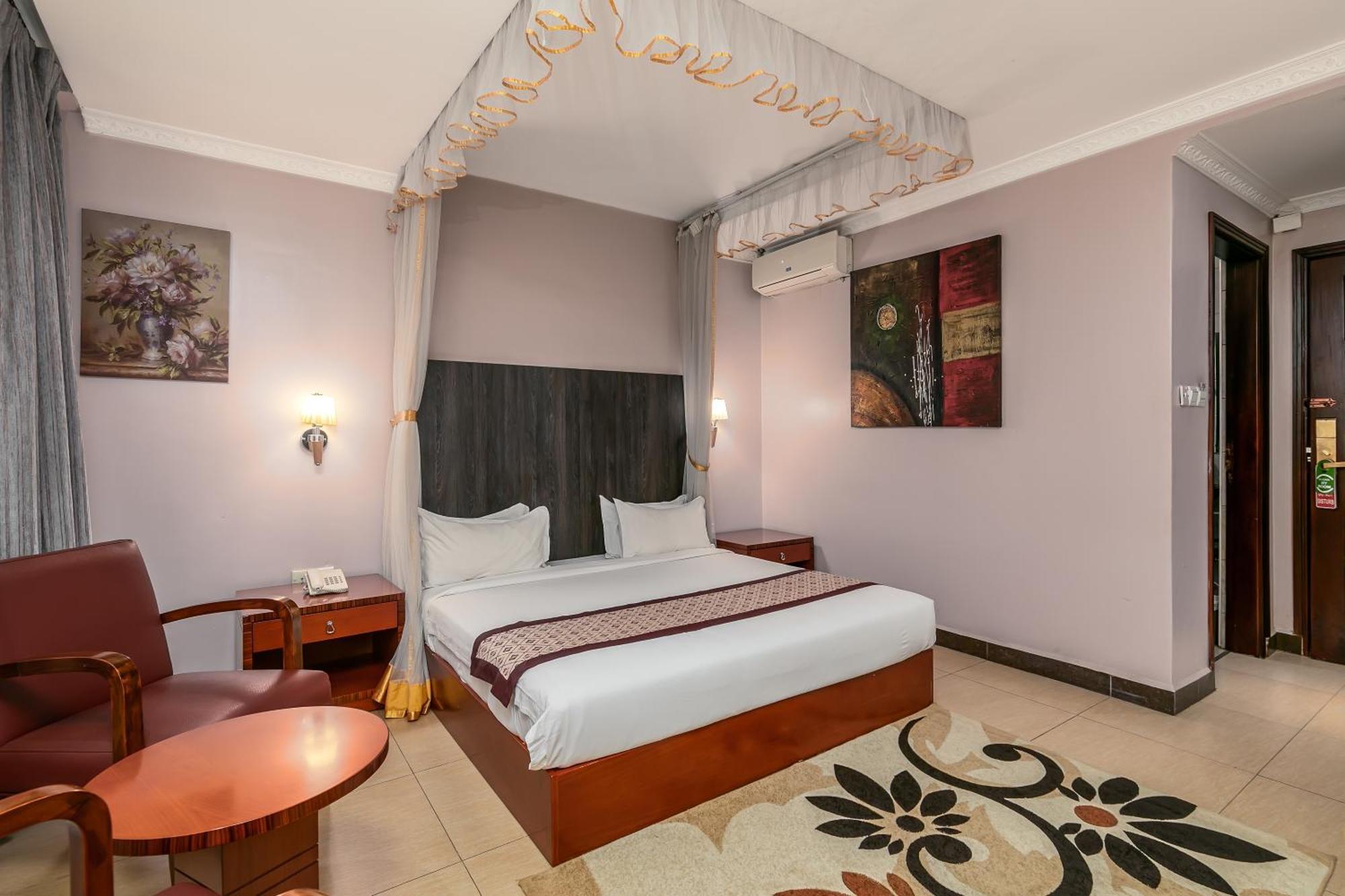Russell Hotel Καμπάλα Εξωτερικό φωτογραφία