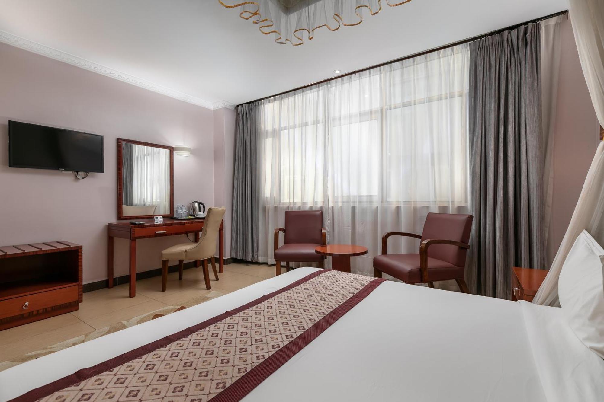 Russell Hotel Καμπάλα Εξωτερικό φωτογραφία