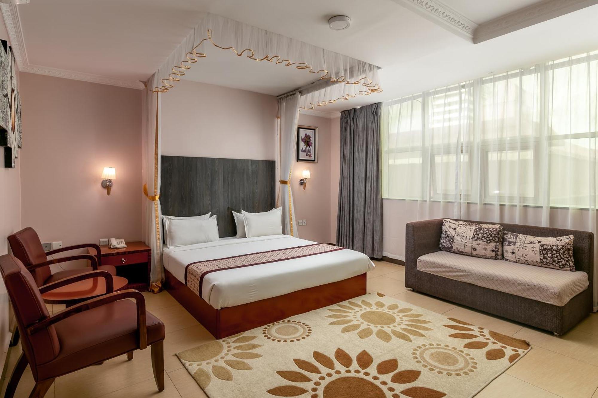 Russell Hotel Καμπάλα Εξωτερικό φωτογραφία