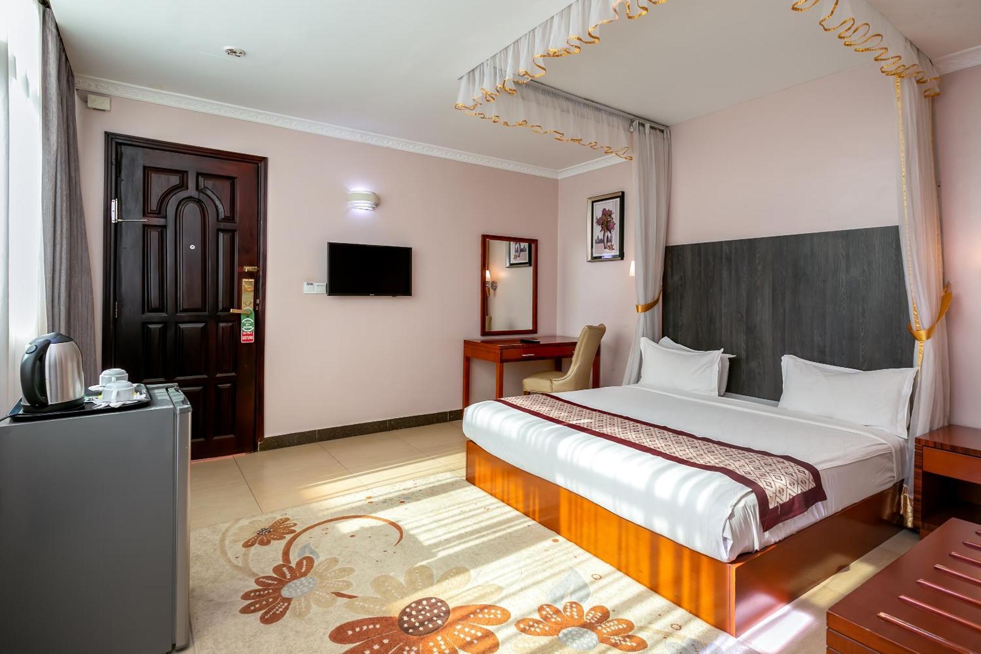 Russell Hotel Καμπάλα Εξωτερικό φωτογραφία