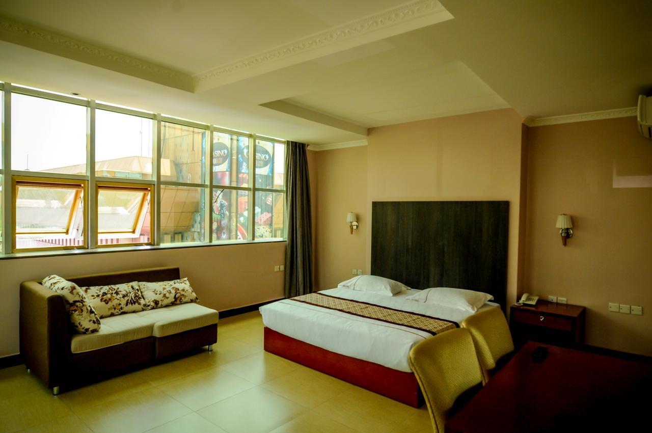 Russell Hotel Καμπάλα Εξωτερικό φωτογραφία