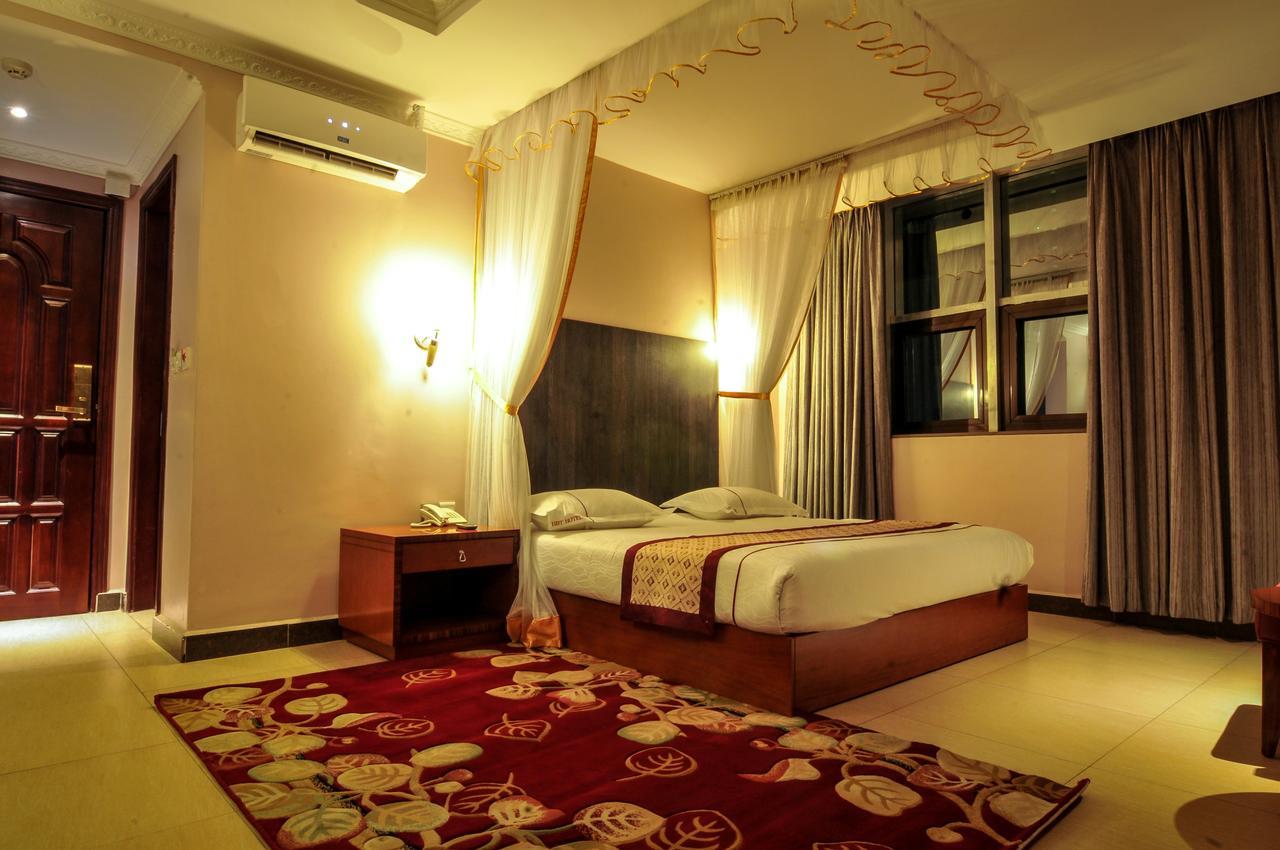 Russell Hotel Καμπάλα Εξωτερικό φωτογραφία
