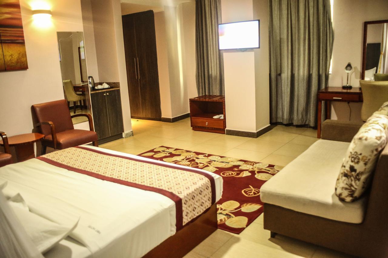 Russell Hotel Καμπάλα Εξωτερικό φωτογραφία