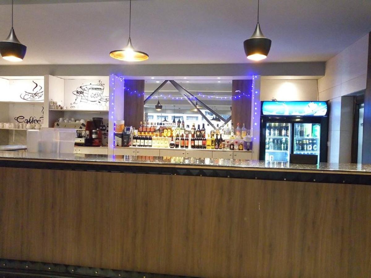 Russell Hotel Καμπάλα Εξωτερικό φωτογραφία